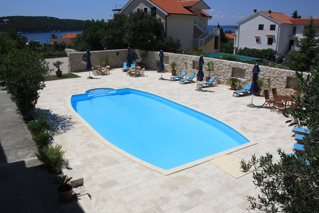 Apartments Villa Olga Rab Town Exterior photo